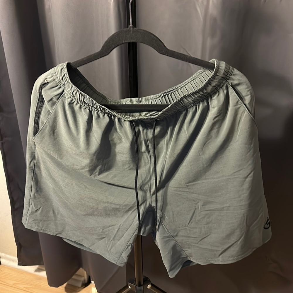 Vuori elevate Kore Short